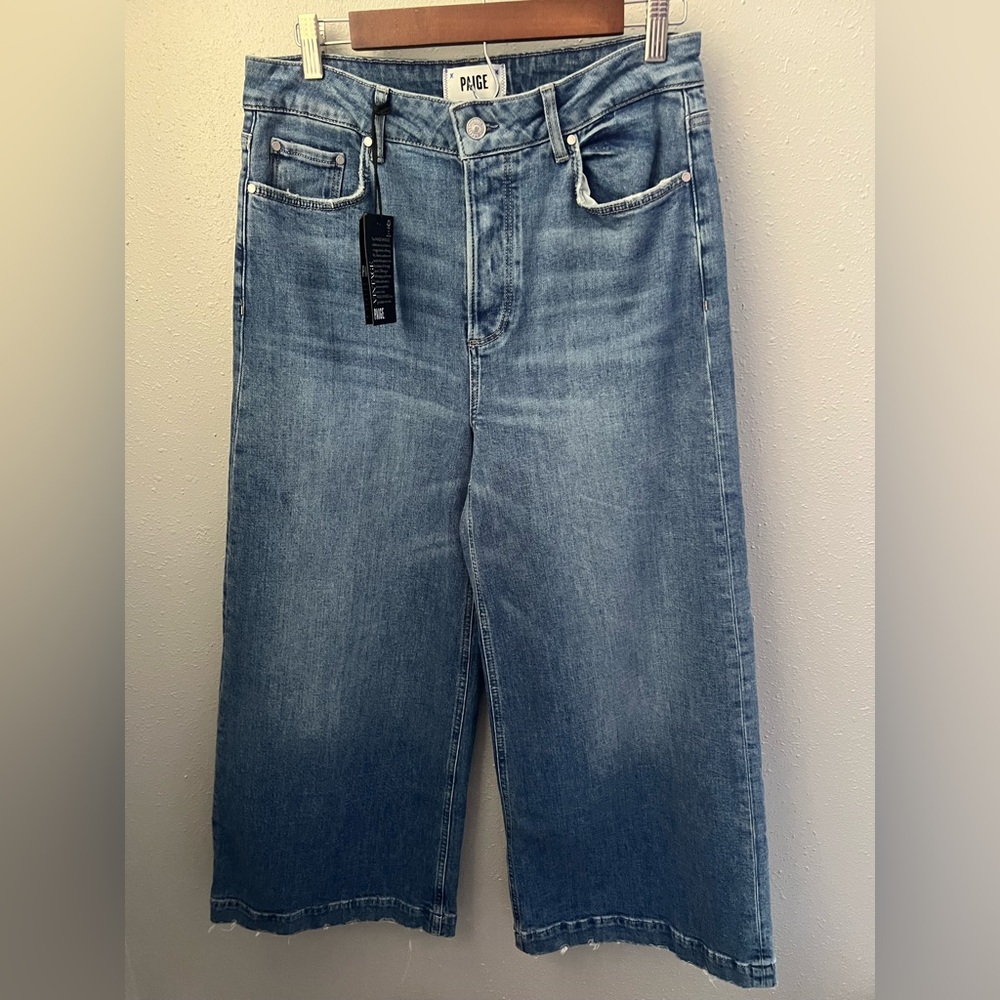 Paige Frankie Covered Button Fly
Adienne Distressed Size 30 New Wide Leg Crop - Picture 2 of 15